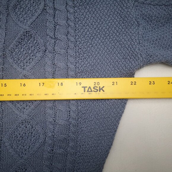 NWT Aeropostale Ladies Size XS Blue Cropped V-neck Sweater - Picture 9 of 11